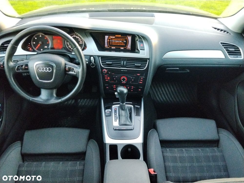 Audi A4 Avant - 7