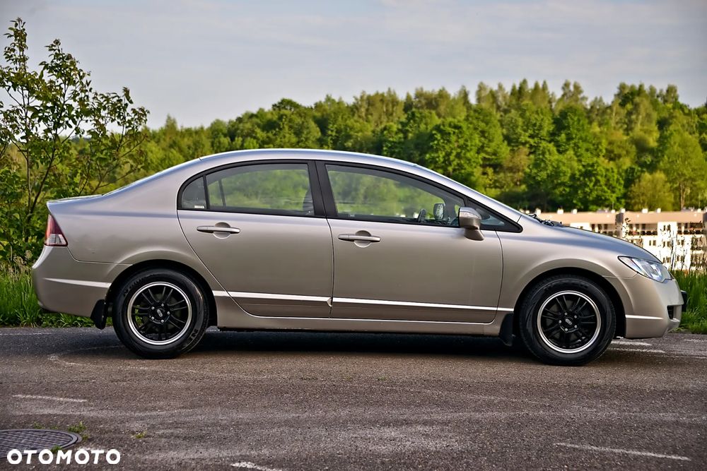 Honda Civic 1.8 Executive - 22