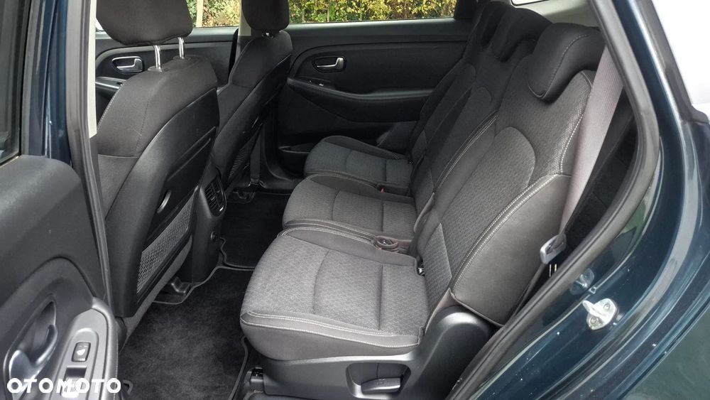 Kia Carens 1.6 GDI Dream Team Edition - 14