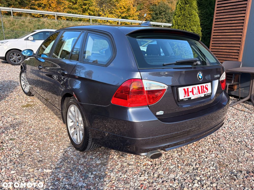 BMW Seria 3 318i - 7