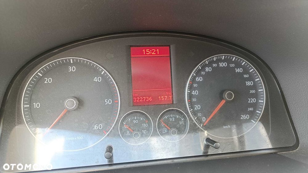 Volkswagen Touran - 3