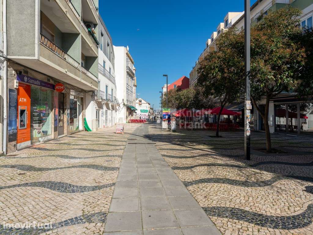 Apartamento T2 com garagem para venda em Cacilhas - Grande imagem: 2/45