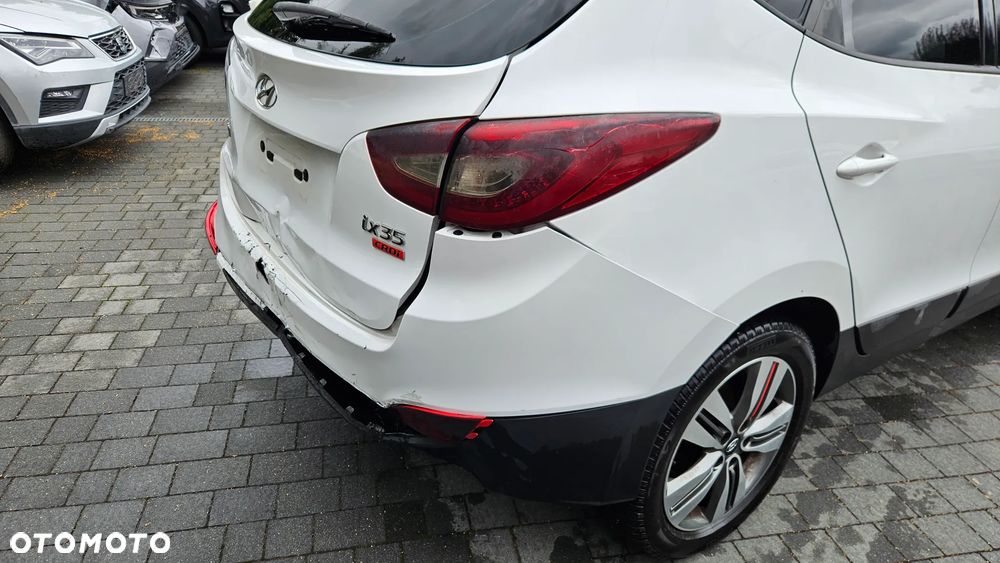 Hyundai ix35 1.7 CRDi 2WD blue Finale Gold - 11