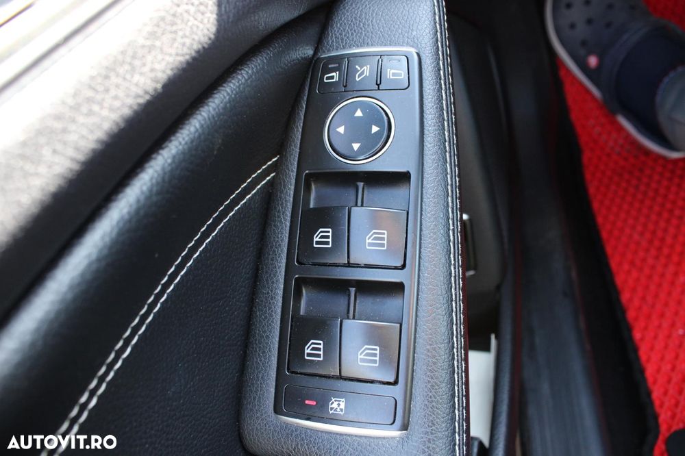 Mercedes-Benz GLA 220 CDI 4MATIC 7G-DCT - 18