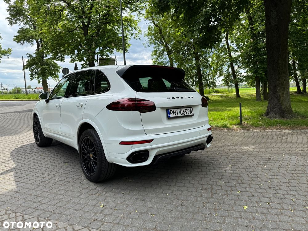 Porsche Cayenne Platinum Edition - 21