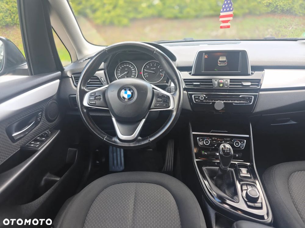 BMW Seria 2 218i - 6