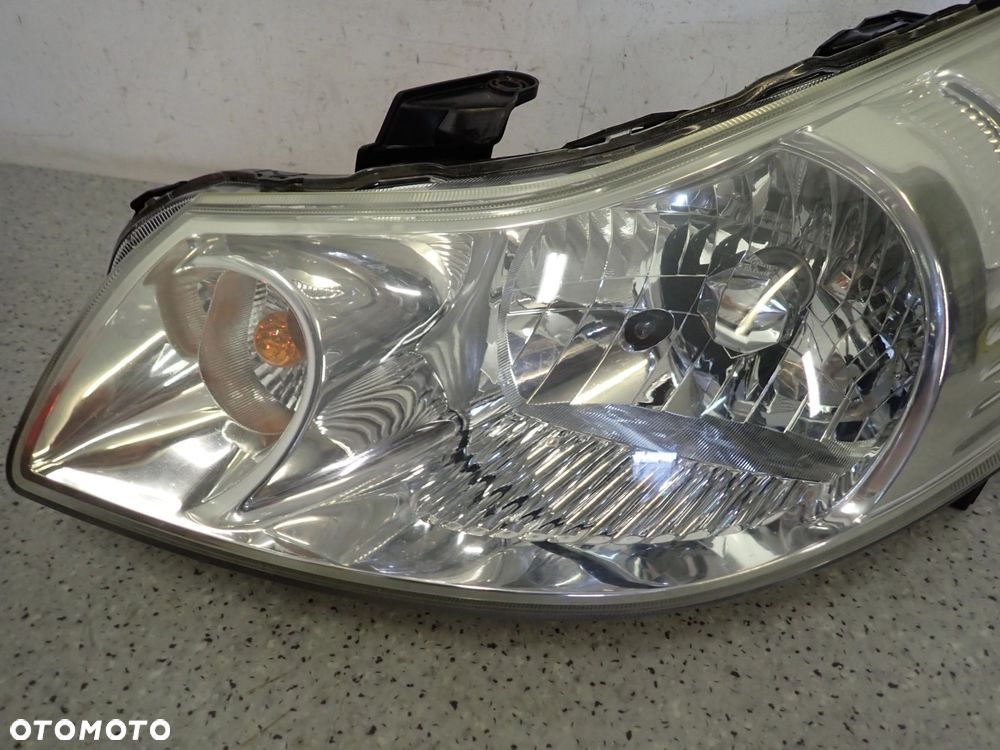 SUZUKI SX4 FIAT SEDICI 06-13 LAMPA PRZEDNIA LEWA REFLEKTOR - 3