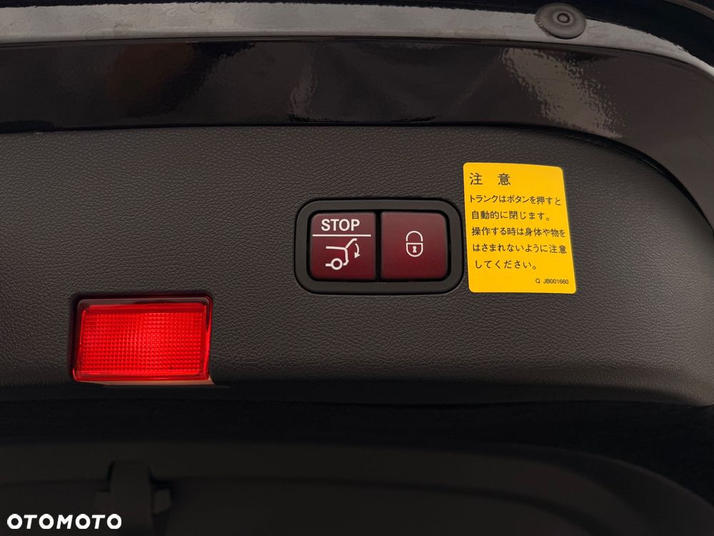 Mercedes-Benz CLS 500 4-Matic 7G-TRONIC - 34