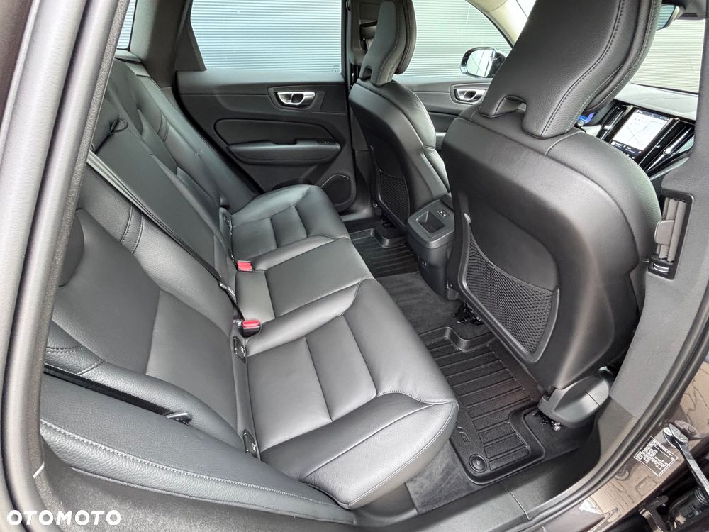 Volvo XC 60 - 22
