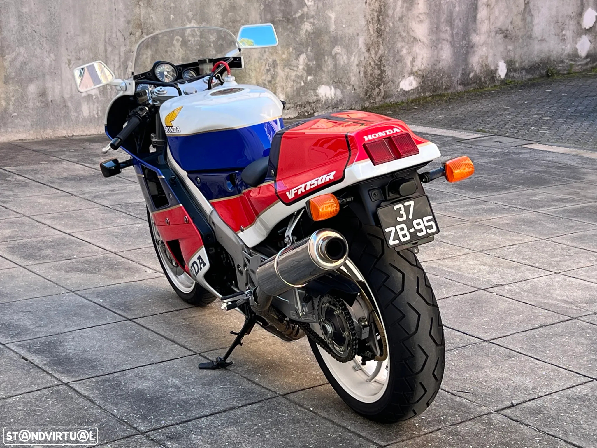 Honda VFR VFR750 RC30 - 7