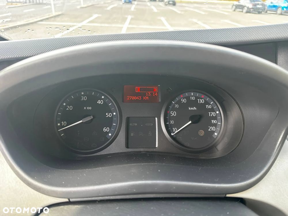 Renault Trafic - 17