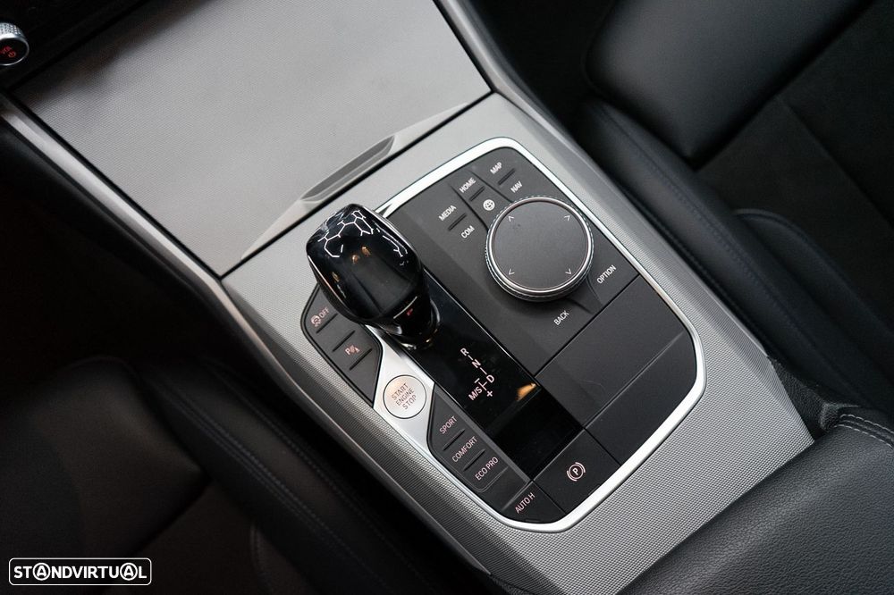 BMW 320 d Pack M Auto - 30