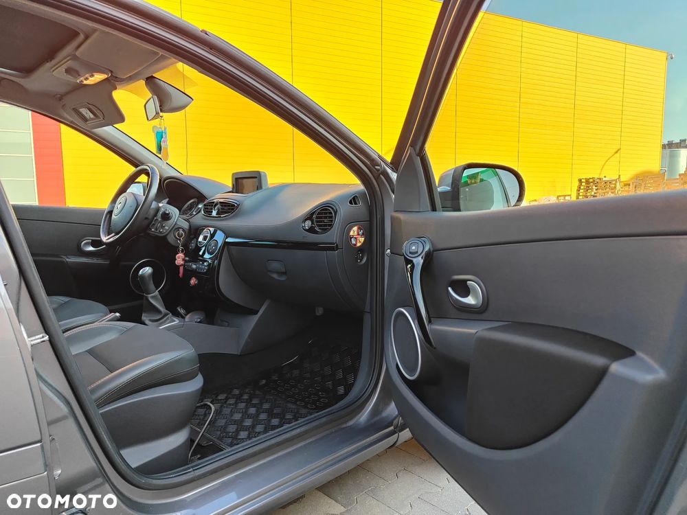 Renault Clio 1.2 16V 75 nightDay - 38