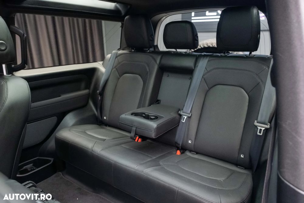 Land Rover Defender 90 3.0 D250 MHEV SE - 32