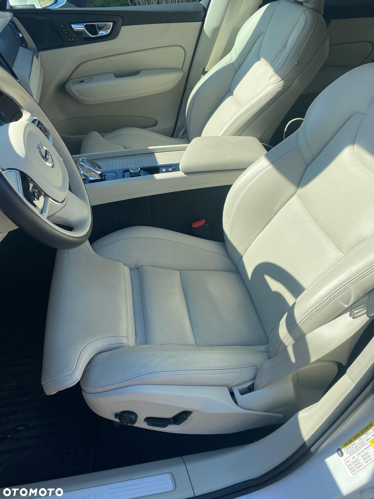 Volvo XC 60 B6 B AWD Geartronic Inscription - 24