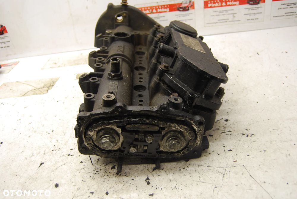 POKRYWA ZAWORÓW WAŁKI 504167975 IVECO 2.3 JTD - 5