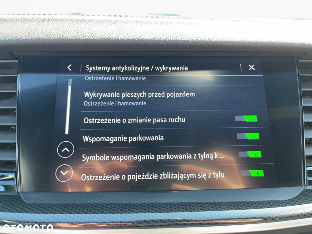 Opel Insignia - 37