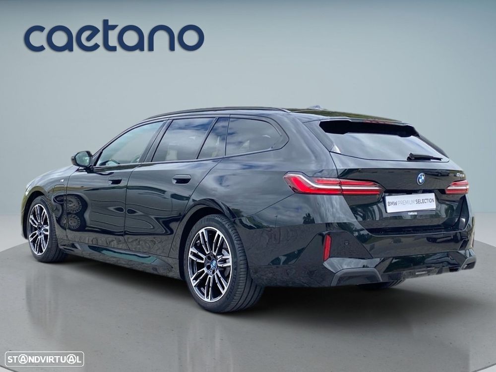 BMW 530 e Pack Desportivo M - 29