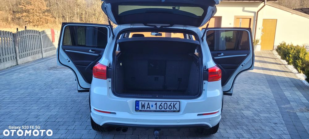 Volkswagen Tiguan 2.0 TDI 4Mot Perfectline R-Style DSG - 12