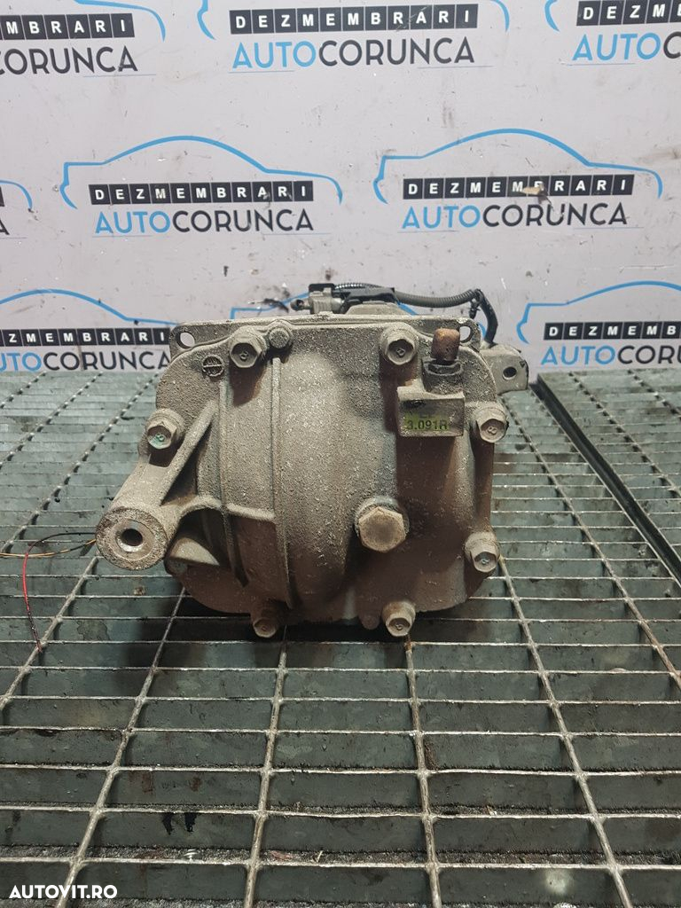 Grup spate Hyundai IX35 2.0 CRDI 2010 - 2019 136CP Automata 6 Trepte D4HA (589) Diesel 4x4 - 3