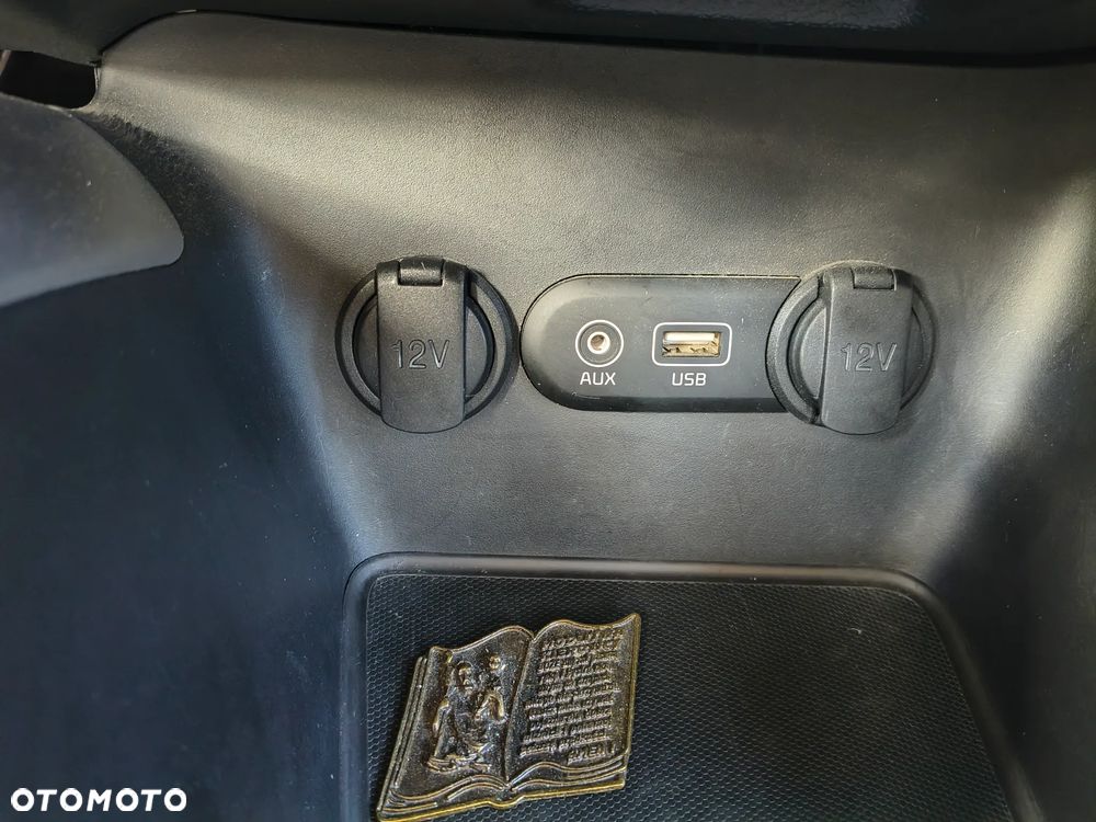 Kia Ceed - 21