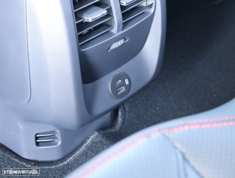 Ford Mustang Mach-E AWD PREMIUM - 27