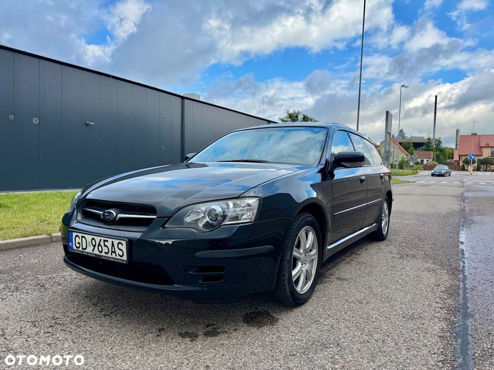 Subaru Legacy 2.0i MT - 2