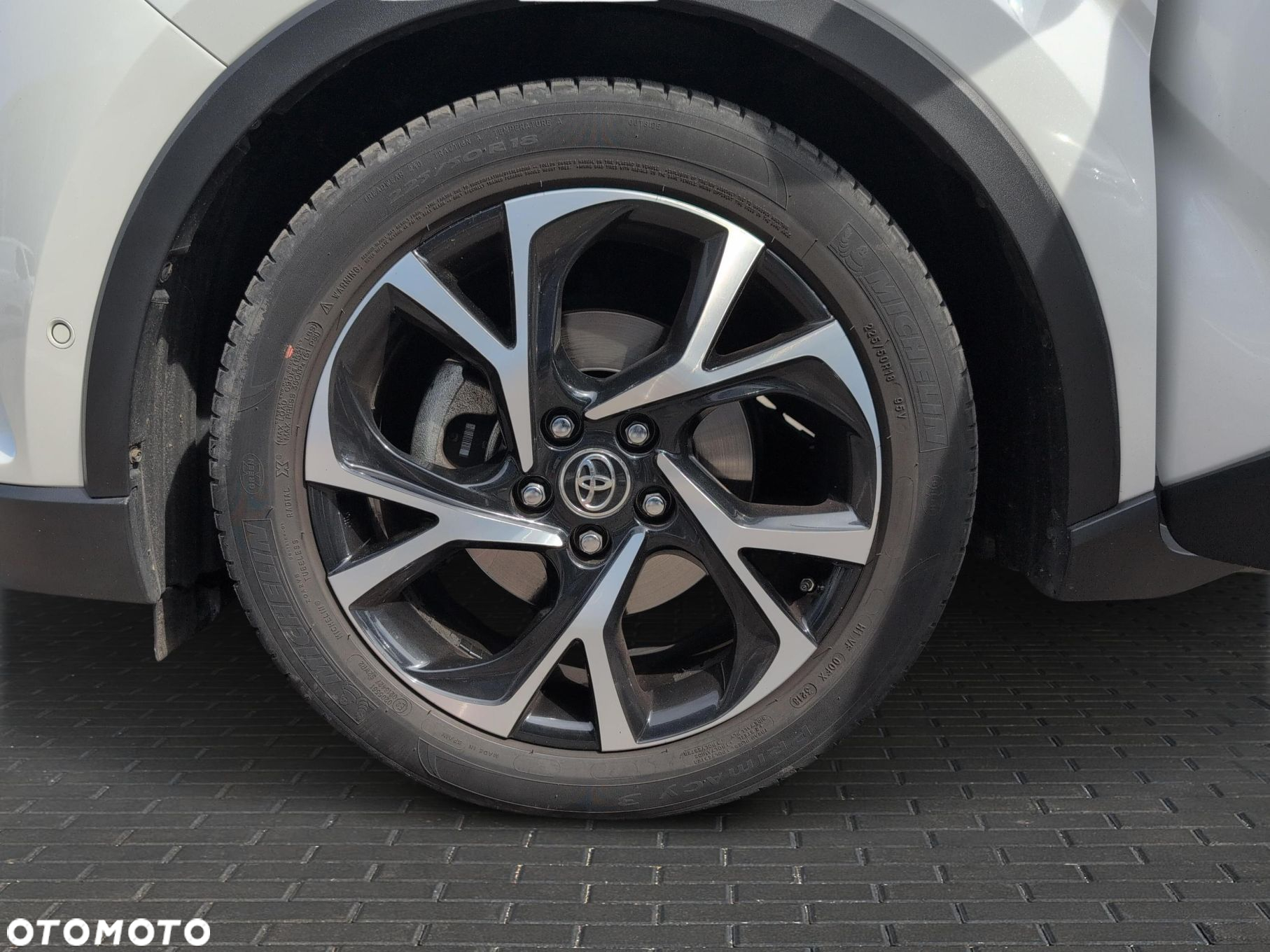 Toyota C-HR - 19