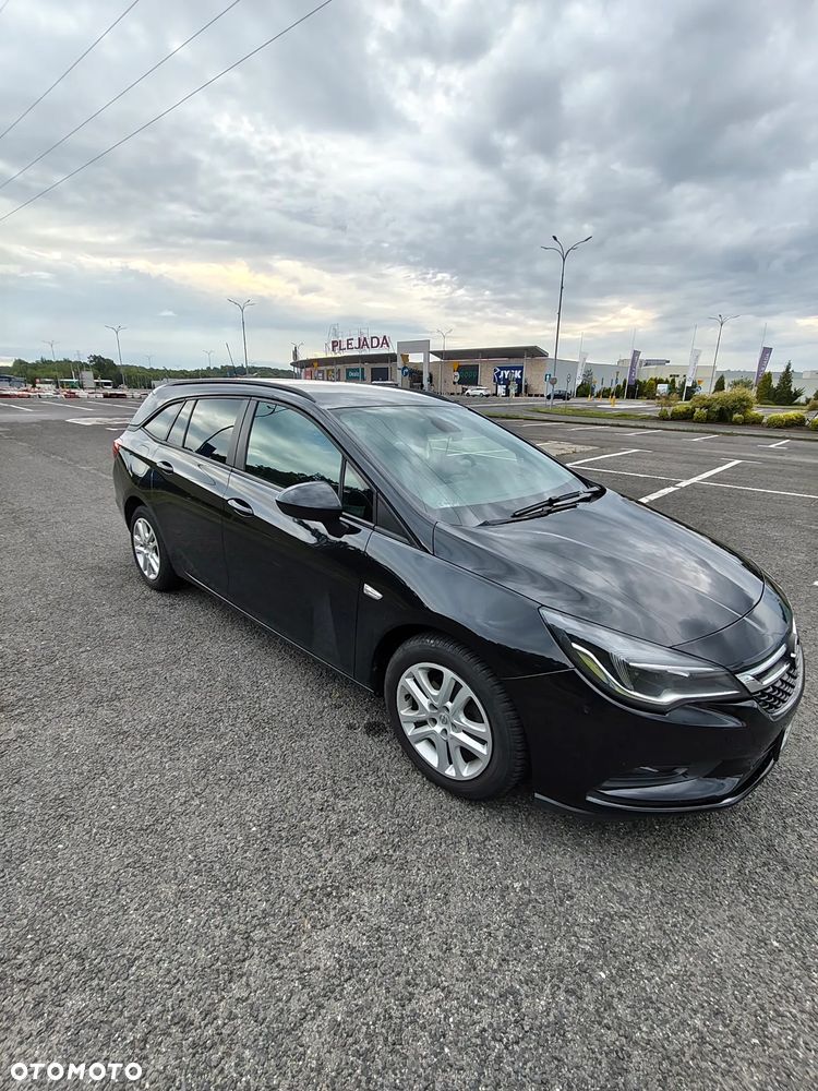 Opel Astra 1.6 CDTI Essentia S&S - 11