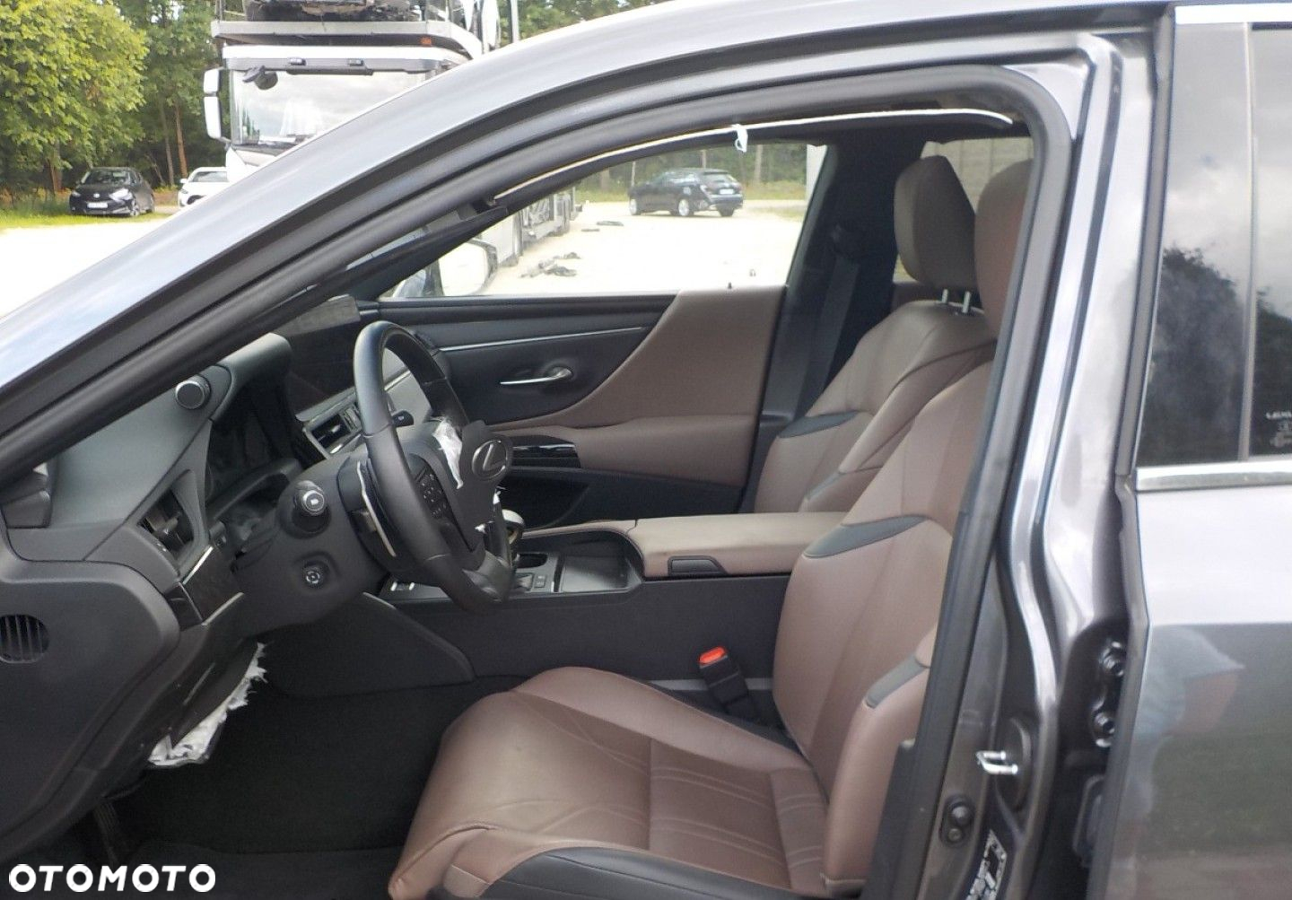 Lexus ES - 24