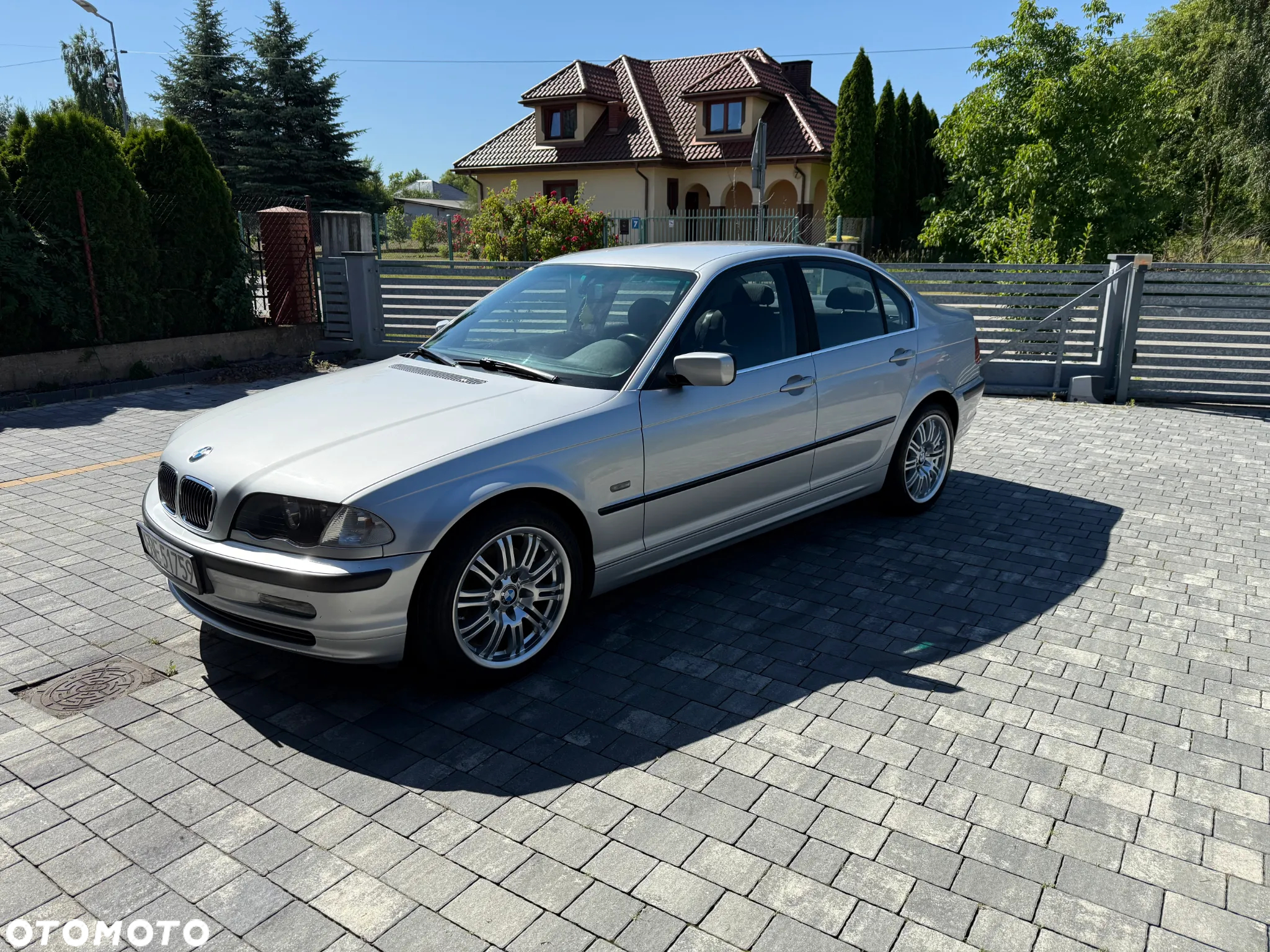 BMW Seria 3 325i - 3