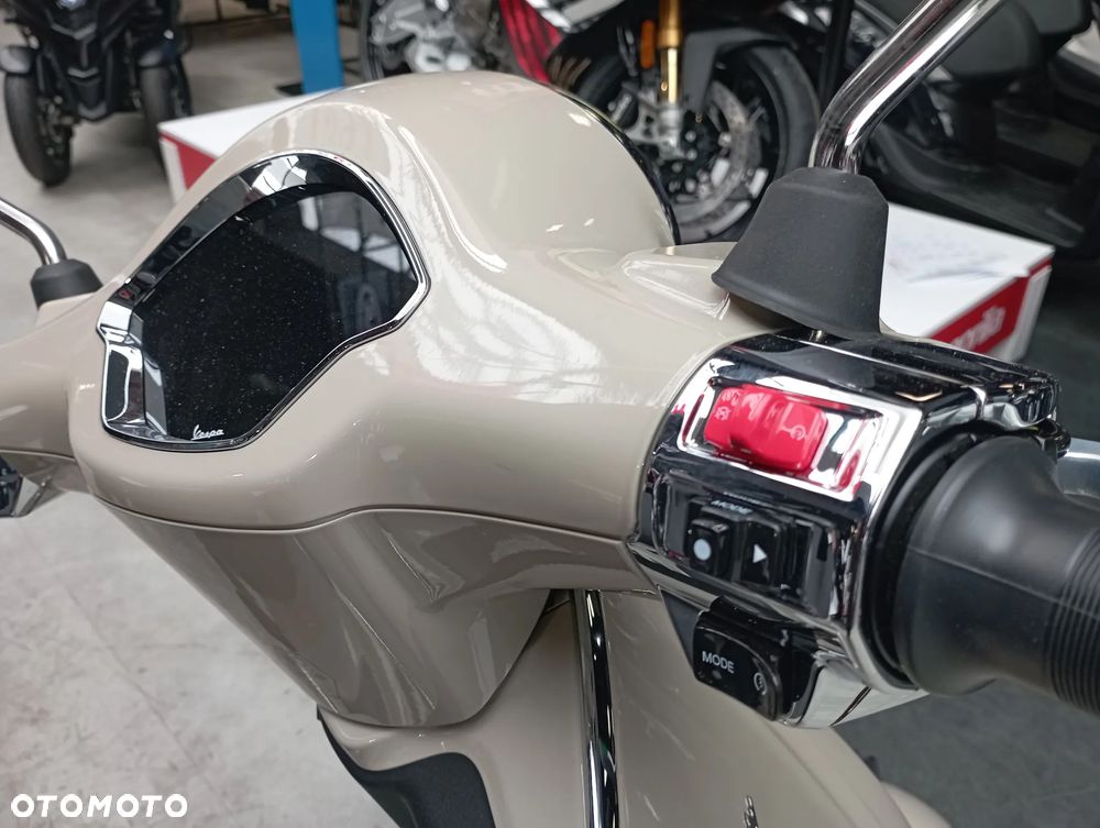 Vespa Primavera - 11