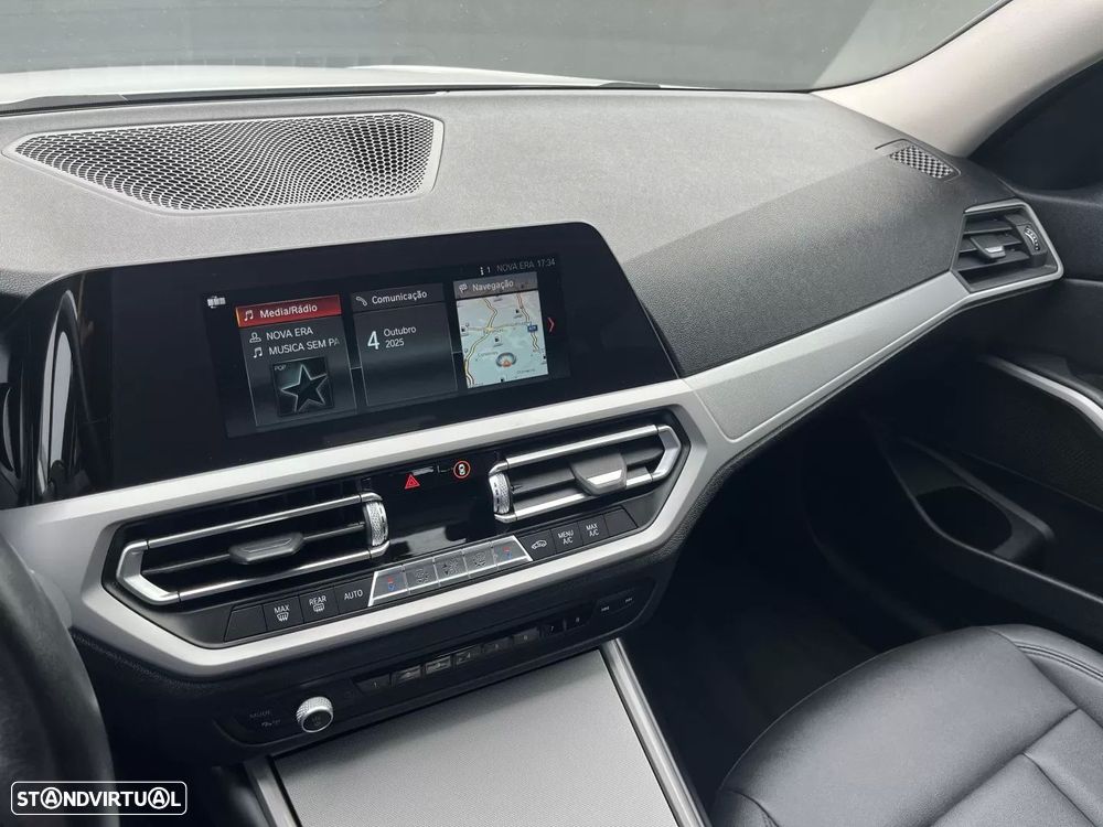BMW 318 d Touring Aut. Sport Line - 44