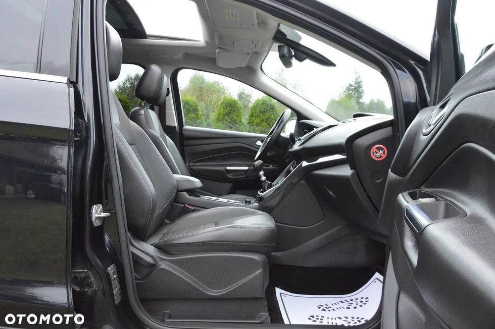 Ford Kuga 2.0 TDCi 4WD Titanium - 34