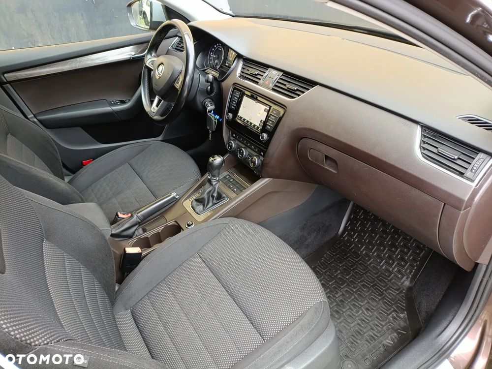 Skoda Octavia 2.0 TDI 4x4 DSG Scout - 7