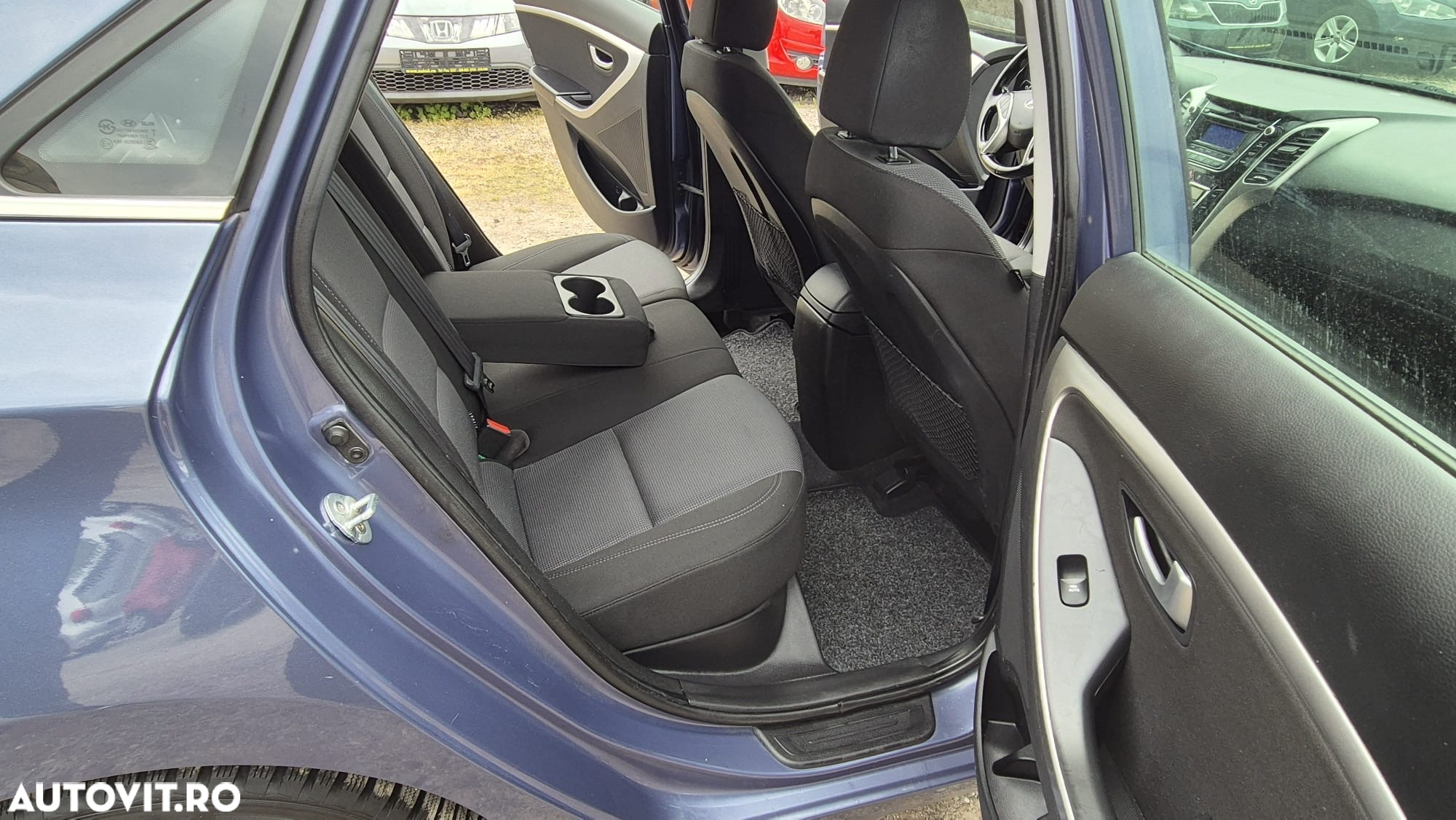Hyundai i30 1.6 CRDI Premium - 8