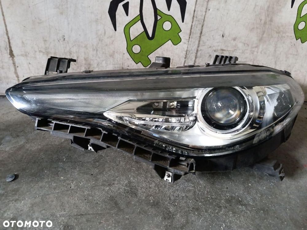 ALFA ROMEO GIULIA LAMPA XENON LEWA PRZÓD 50557247 - 2