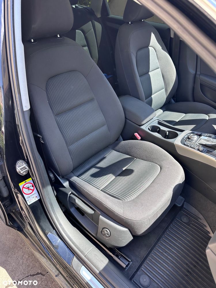Audi A4 Avant 2.0 TDI DPF clean diesel multitronic Attraction - 24