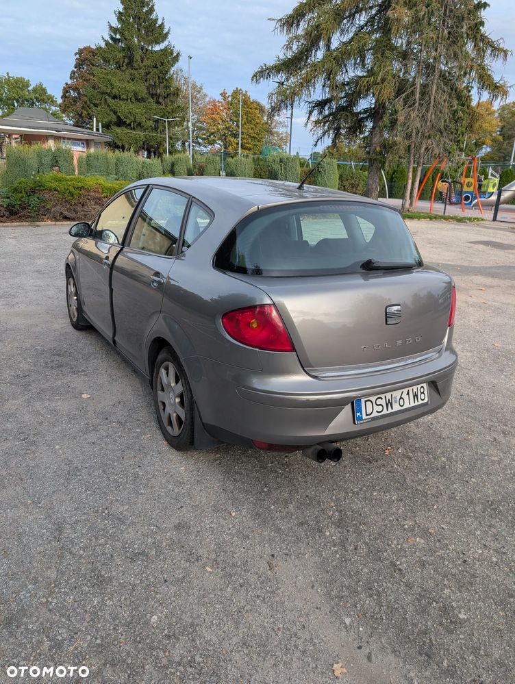 Seat Toledo 2.0 TDI Stylance - 4