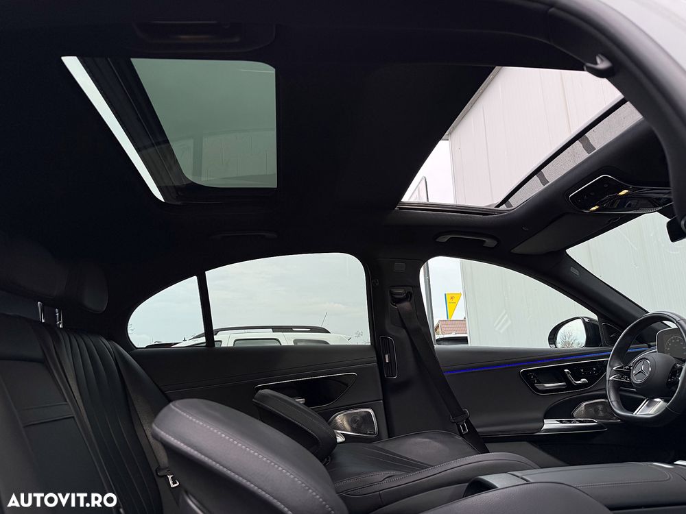 Mercedes-Benz E 220 d 4Matic 9G-TRONIC AMG Line NIGHT Edition - 26