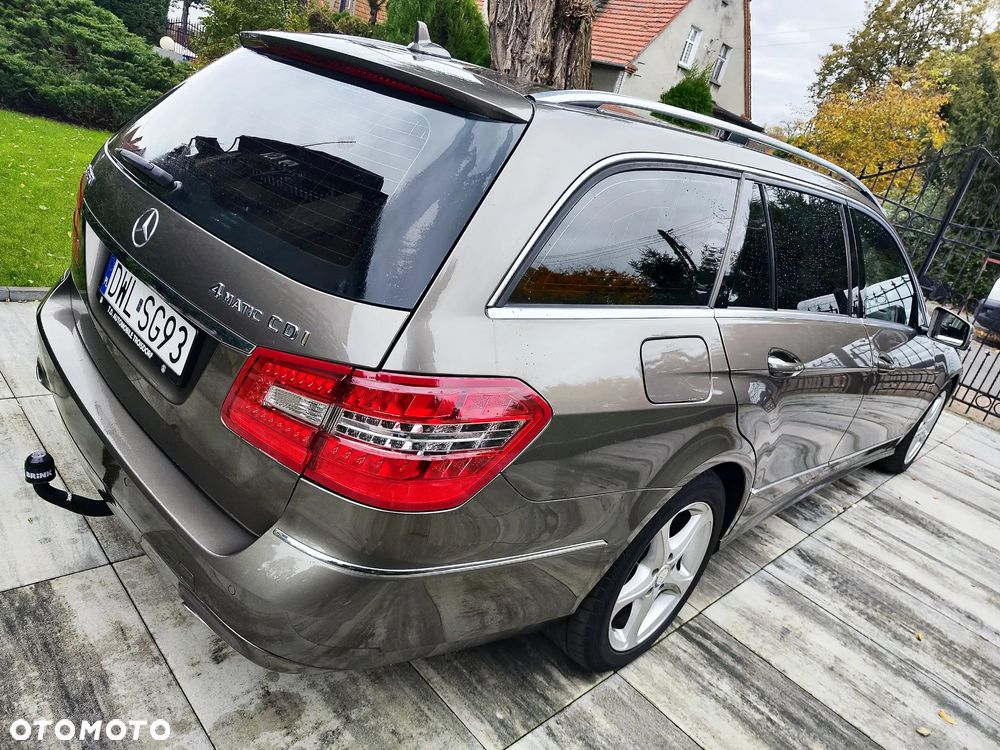 Mercedes-Benz Klasa E 350 CDI 4-Matic BlueEff Avantgarde - 4