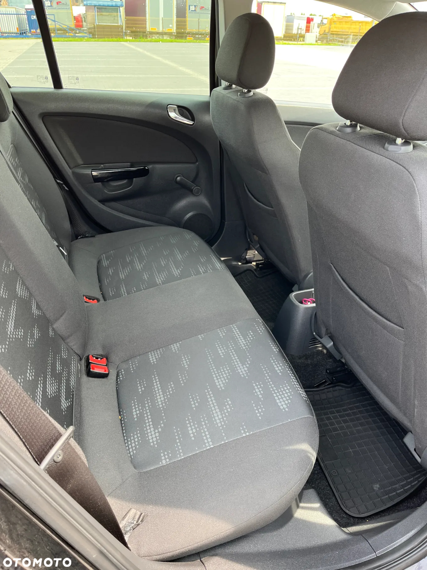 Opel Corsa 1.4 16V Satellite - 20