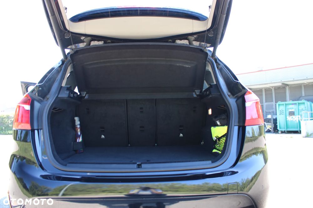 BMW Seria 2 218i Advantage - 25