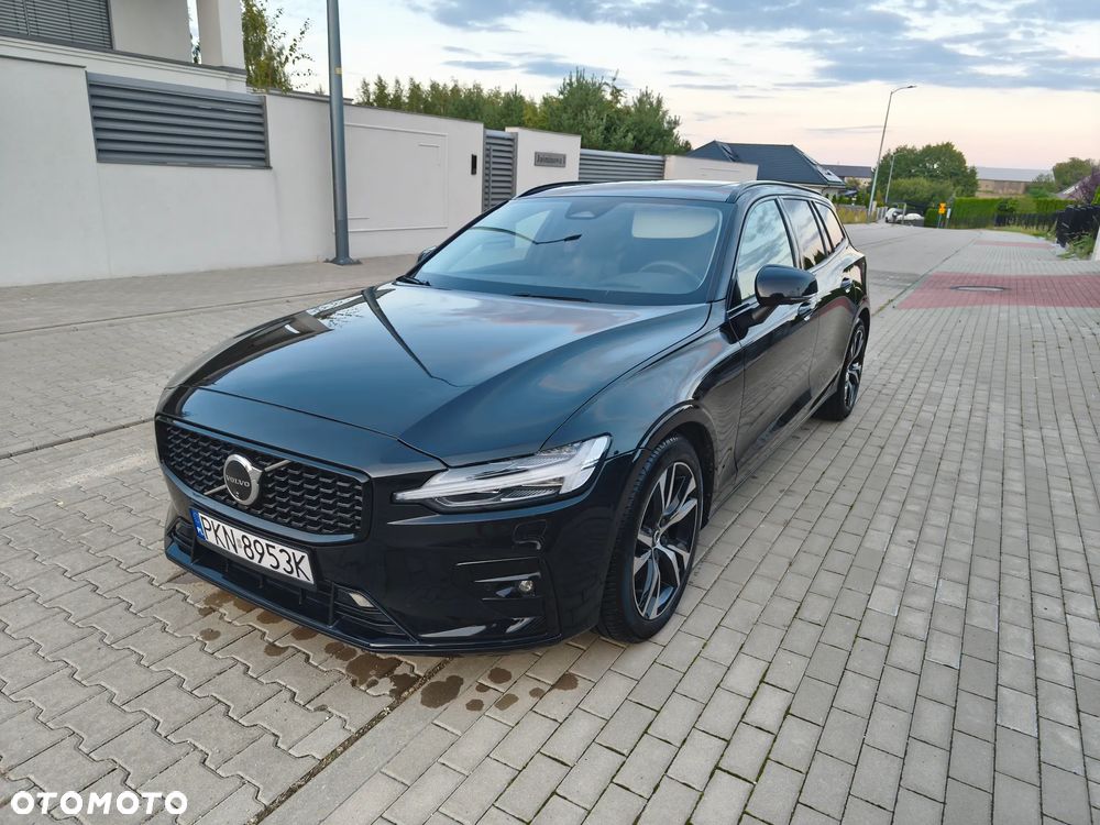 Volvo V60 B4 B DKG Ultra Dark - 2