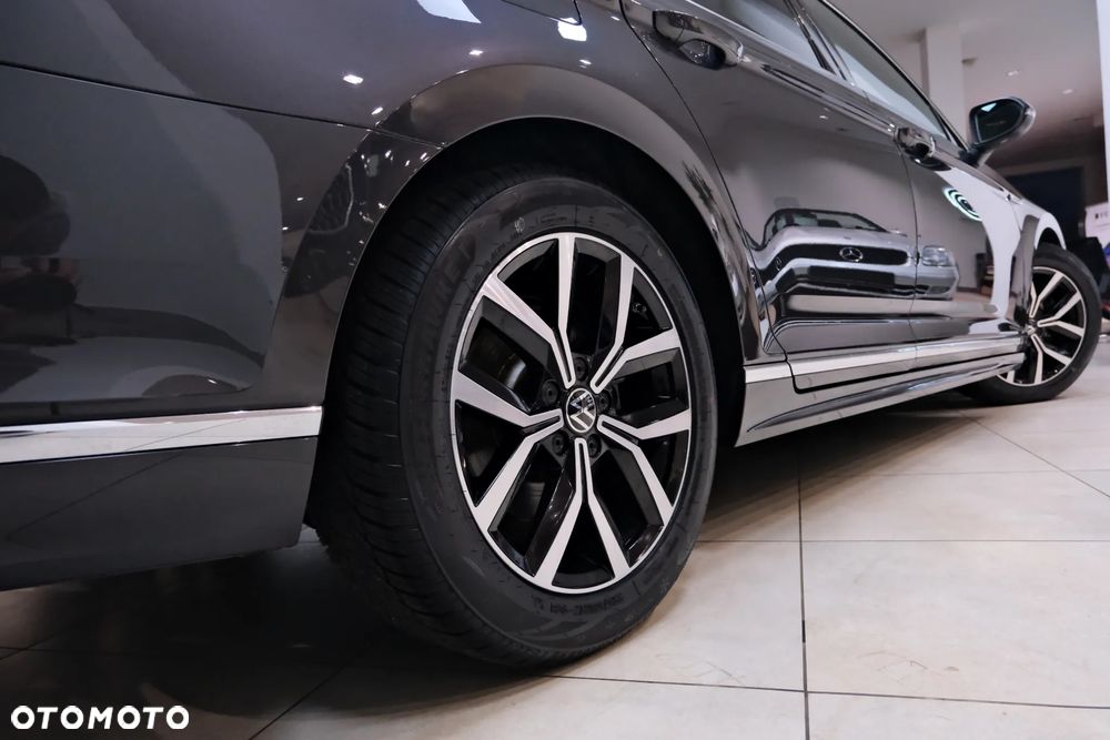 Volkswagen Passat 2.0 TDI EVO Business DSG - 19