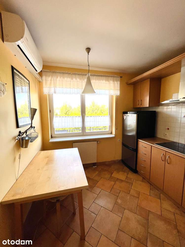 Kawalerka * Balkon * Klima * Oddzielna Kuchnia