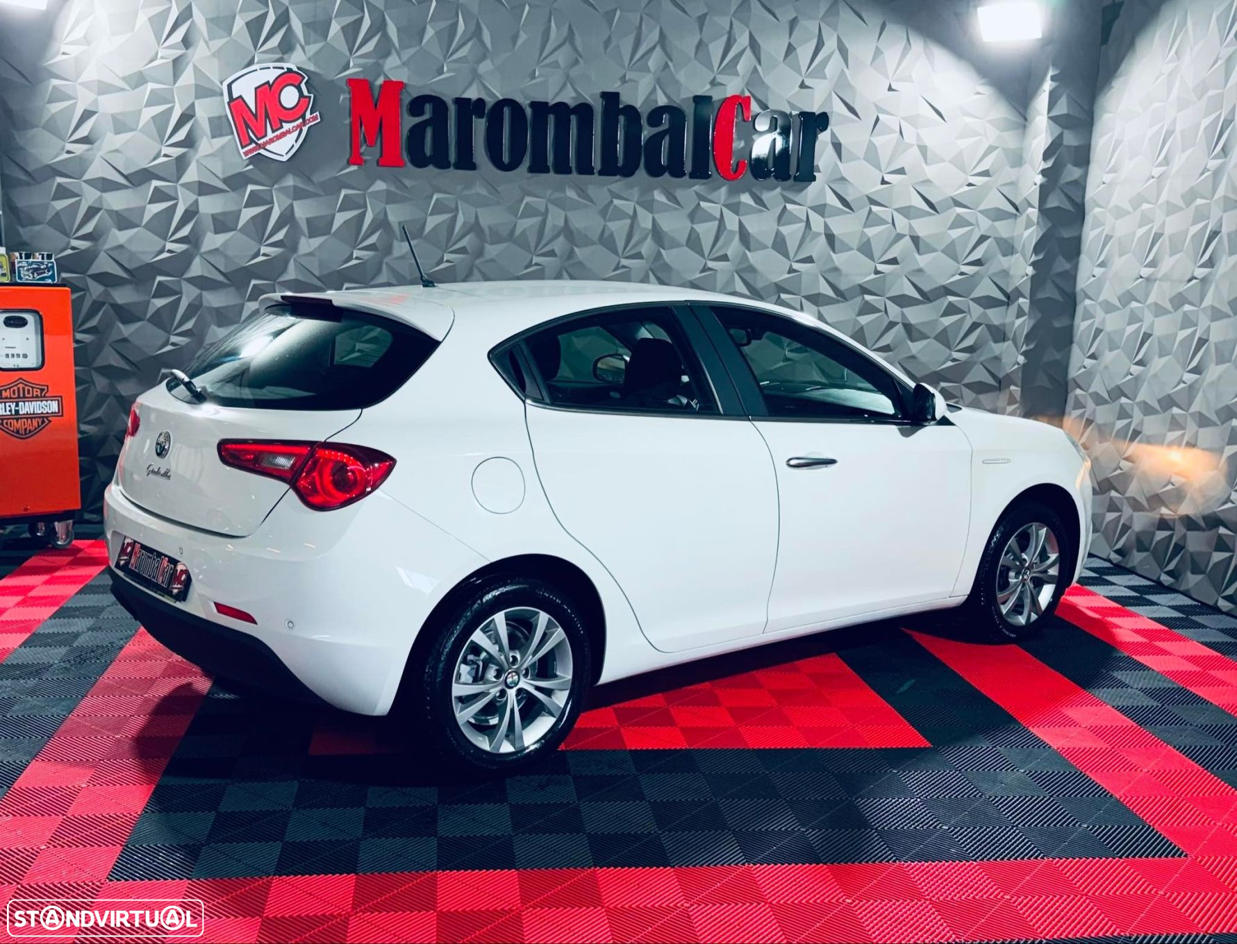 Alfa Romeo Giulietta 1.6 JTDm Distinctive - 3