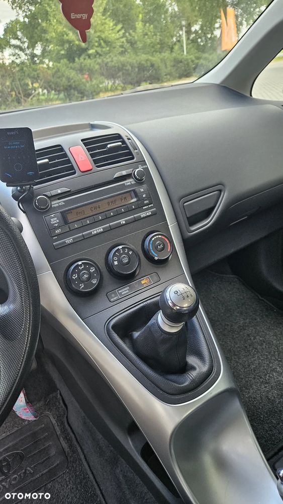 Toyota Auris 1.33 VVT-i Terra - 12
