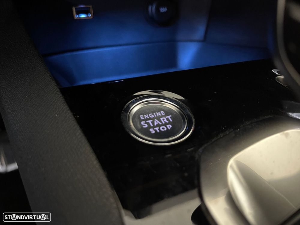 Peugeot 5008 1.5 BlueHDi GT EAT8 - 26