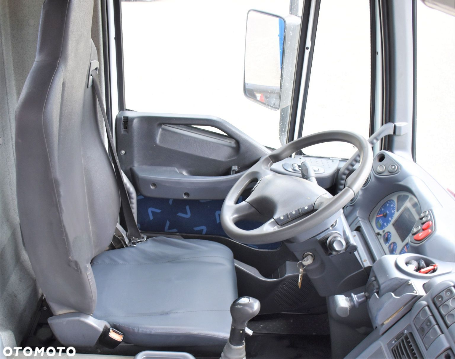 Iveco Eurocargo 180E28 + PK 15002* STAN BDB - 12